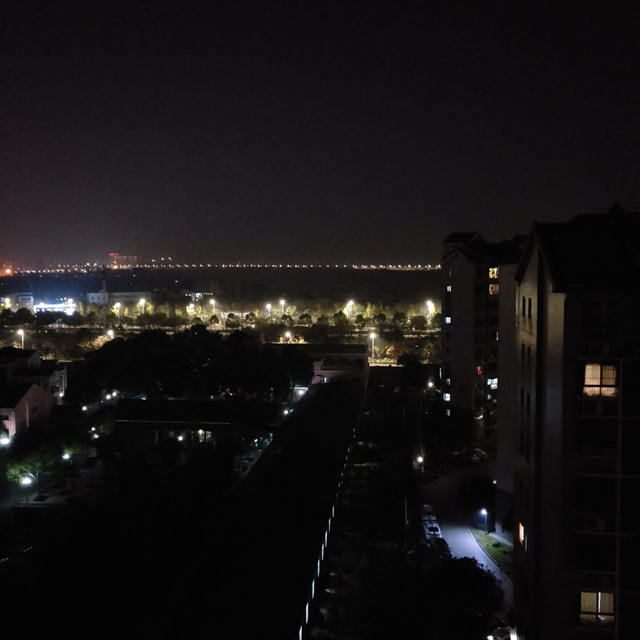 01.jpg